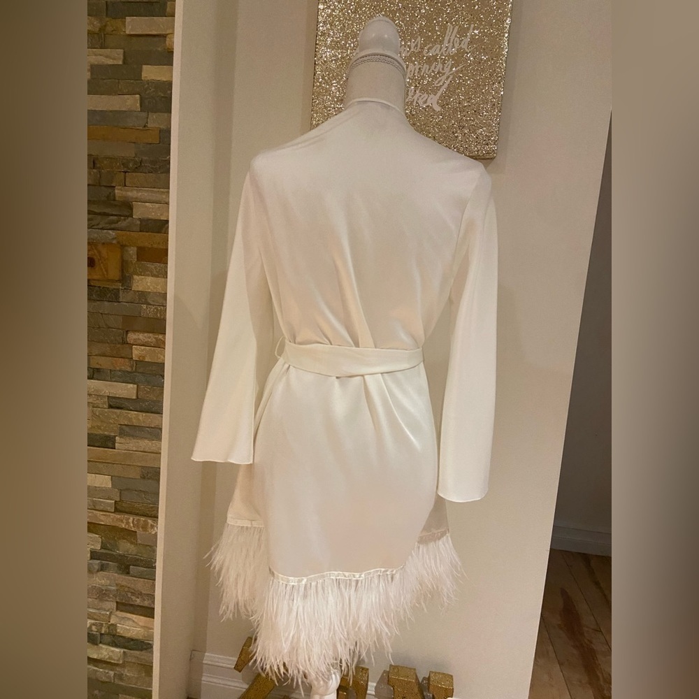 NWOT Raya Collection Swan Cover Up - Picture 5 of 10